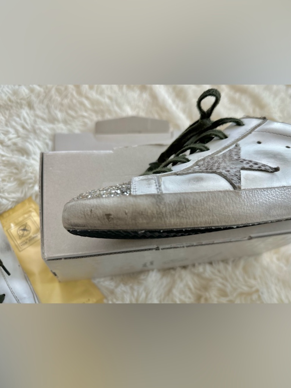 ✨Golden Goose Superstar Classics With List✨ - Picture 13 of 16